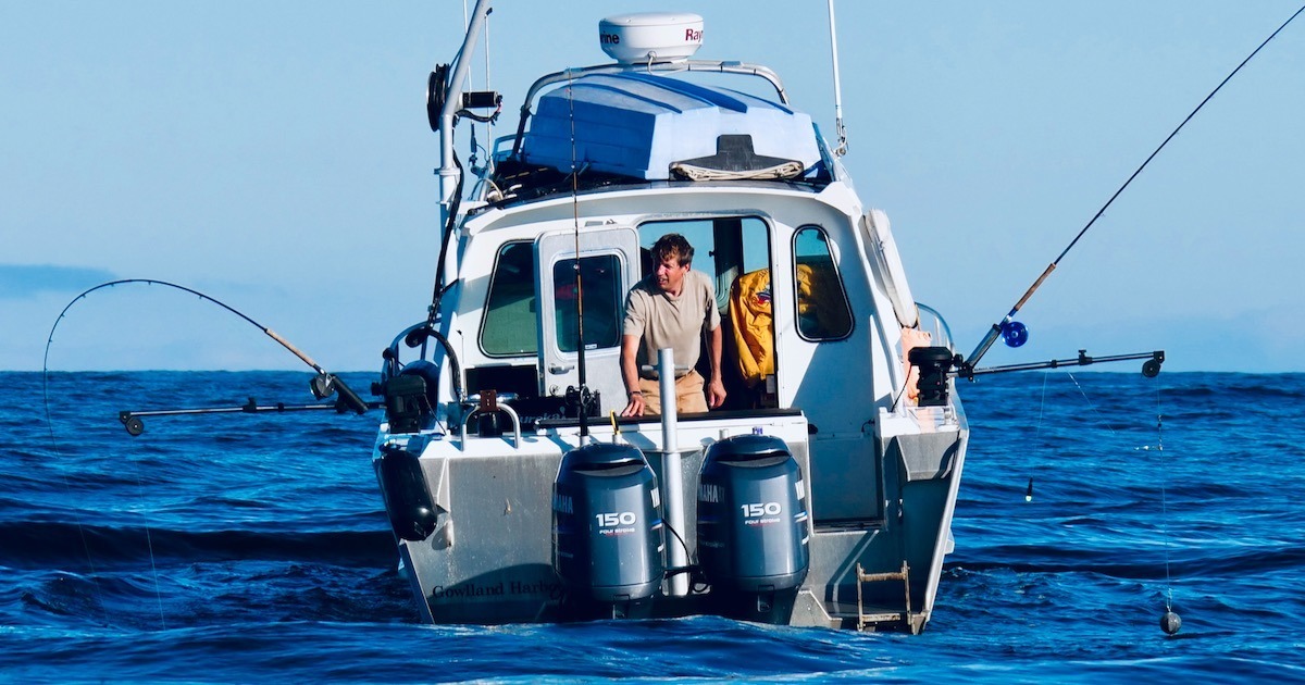http://islandfishermanmagazine.com/wp-content/uploads/2022/03/Downrigger-wire-voltage-fishing.jpg