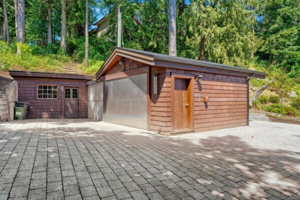 Coastal Luxury: 10968 Madrona Drive in Deep Cove Coastal Luxury: 10968 Madrona Drive in Deep Cove